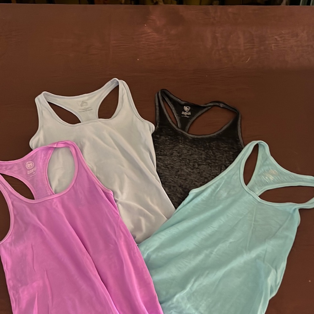 Pack of a super soft athletic tops